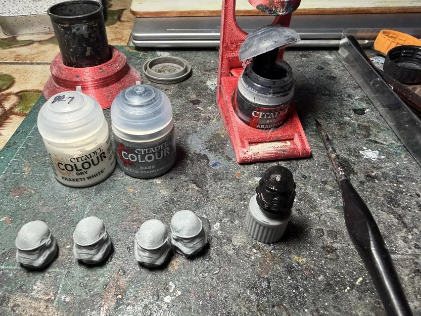 Giá giữ nắp swatch cho chai sơn (Paint Bottle Swatch Cap Holder) - Image 2