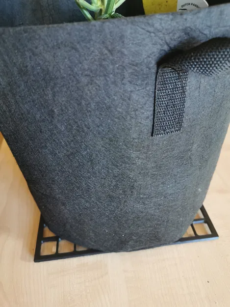 Đế Lưới Thoáng Khí & Thoát Nước cho Fabric Pots - Image 4