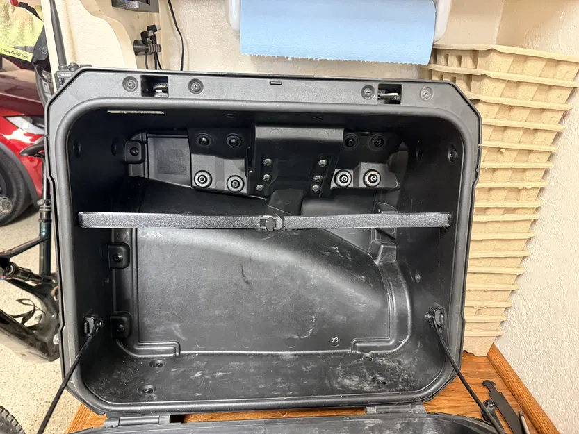 Dây đai pannier Honda Africa Twin - Image 1