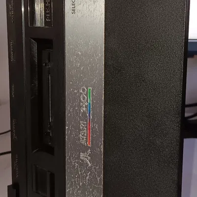 Stand dựng dọc cho Atari 2600 Jnr