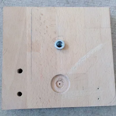 Thay đế kẹp bàn cho Mannesmann mini vise (Mannesmann suction vise base replacement)