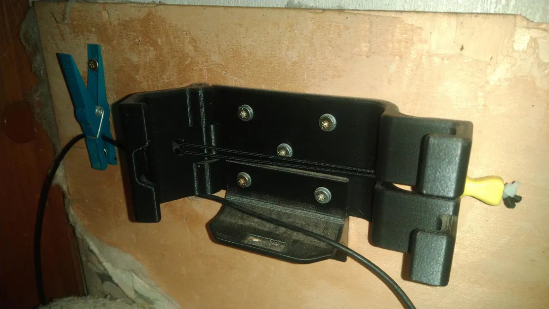 Giá đỡ điện thoại CAT 33 - Image 1