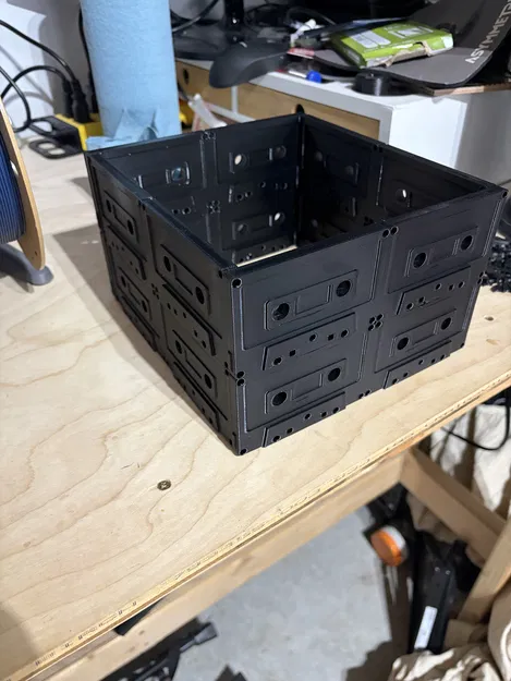 Hộp Cassette - Đồ Trang Trí Trung Tâm Bàn - Image 1