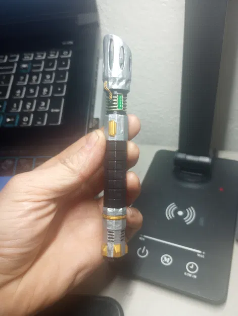 Chuôi Lightsaber low poly (thiết kế gốc) - Image 2