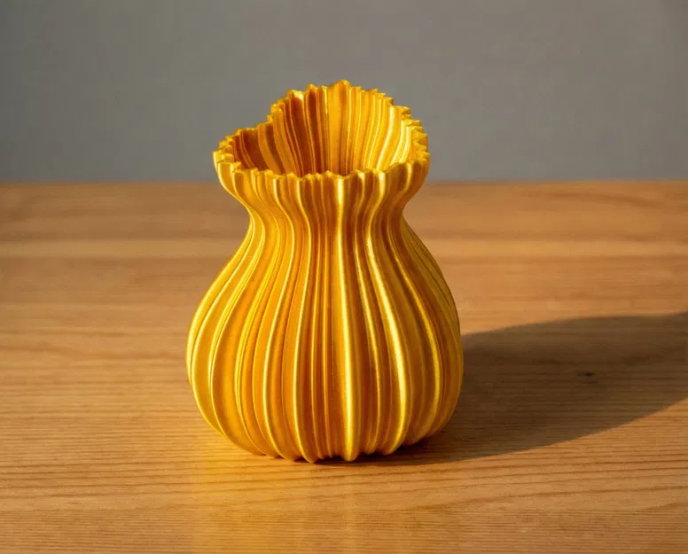 Bình hoa Trái Tim (Heart Vase) - Image 2