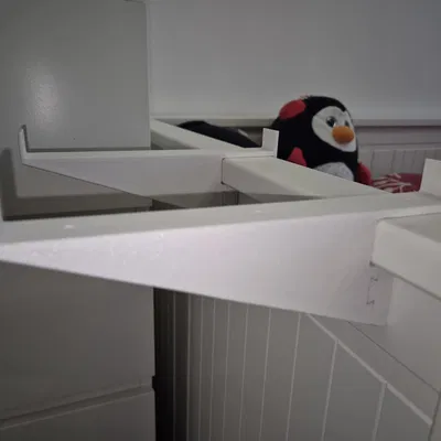 Kệ đầu giường kẹp cho IKEA HEMNES – Không khoan, không hư giường, in 3D