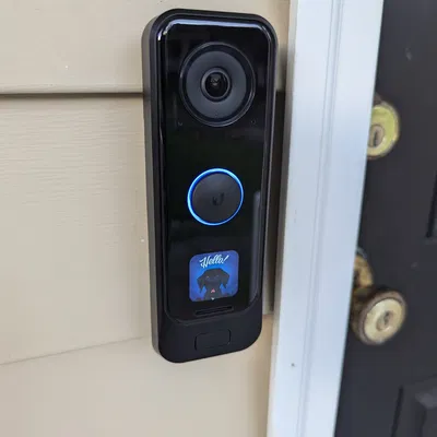 Giá đỡ Vinyl Siding cho Ubiquiti UniFi G4 Doorbell Pro