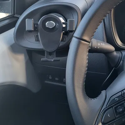 Giá đỡ điện thoại Toyota AygoX