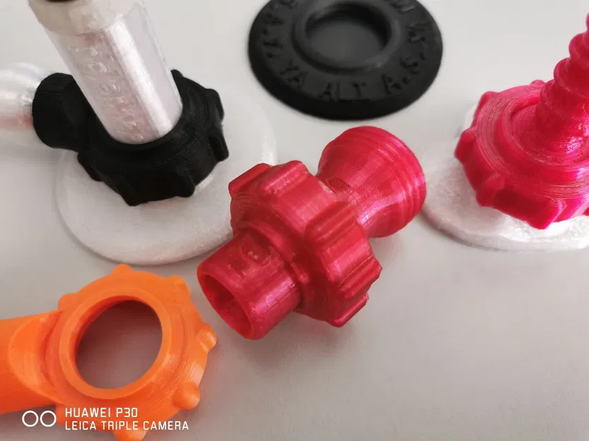 P4Mutter1V6_Laptopfuesse – Cải tiến Join-nut/đai ốc cho chân laptop - Image 3