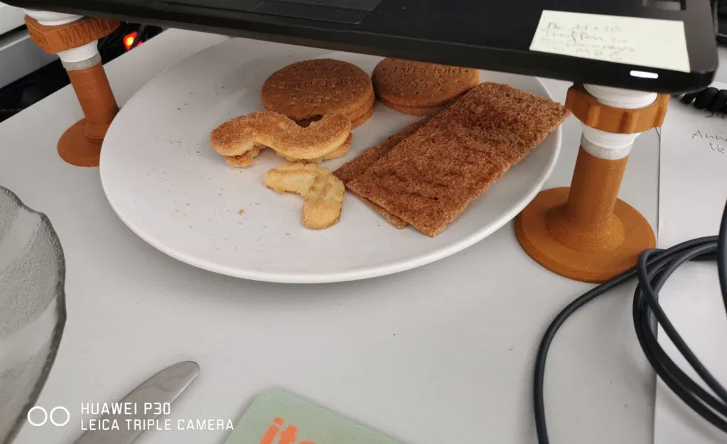 P4Mutter1V6_Laptopfuesse – Cải tiến Join-nut/đai ốc cho chân laptop - Image 4