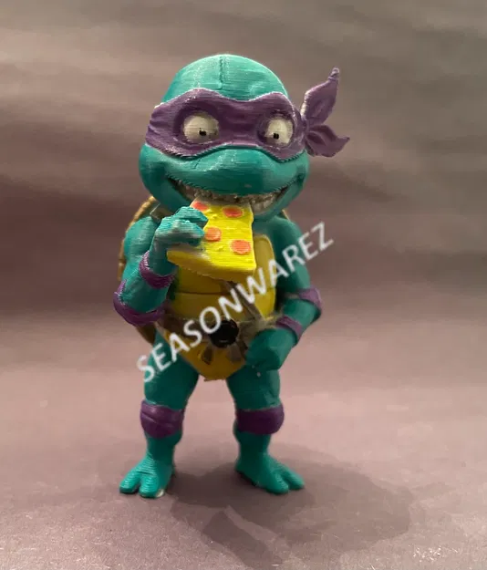 Donatello (TMNT) Chibi Dễ Thương Nghỉ Ăn Pizza - Image 1