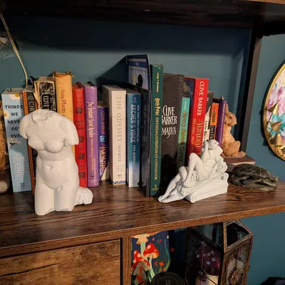 Night - Life-sized (kích thước thật)