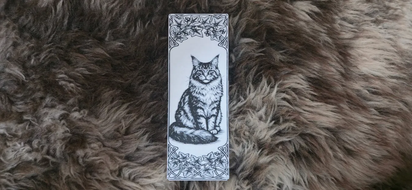 Nghệ thuật bookmark Mèo Maine Coon đen trắng - Image 1