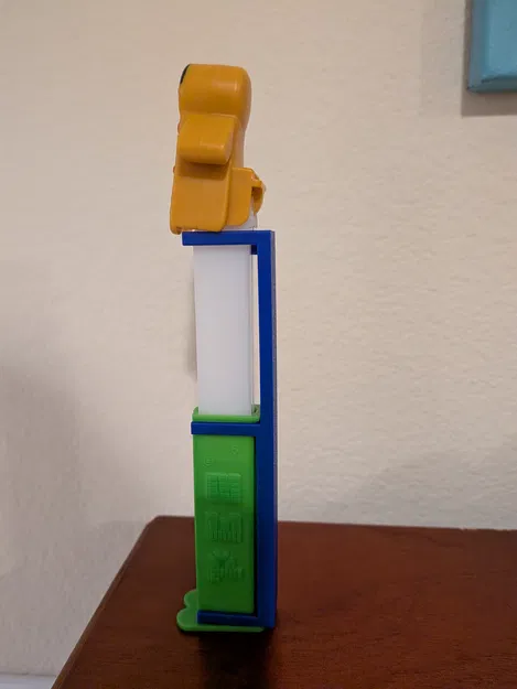 Pez loader – Giá đỡ hỗ trợ nạp kẹo Pez - Image 1