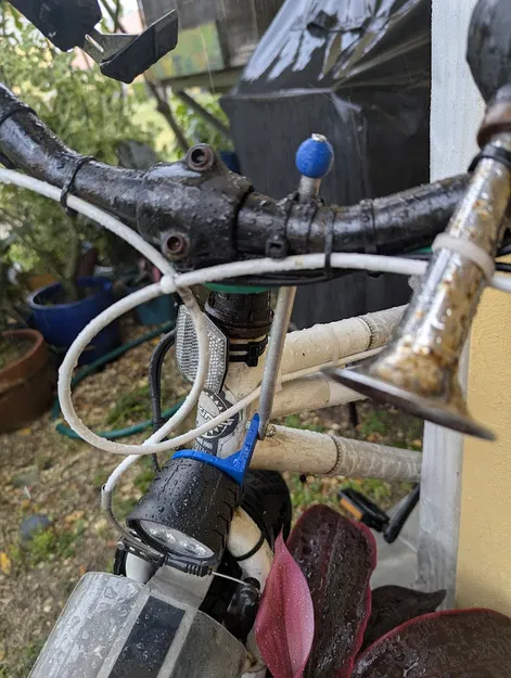 Hệ thống chỉnh chóa đèn (dip) cho đèn pha e-bike - Image 1