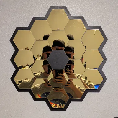 Gương JWST Cong (Curved JWST Mirror)