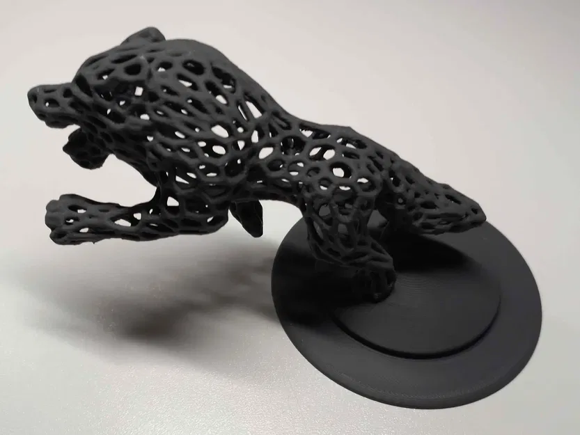 Wolf Pounce Voronoi (Sói chồm kiểu Voronoi) - Image 2