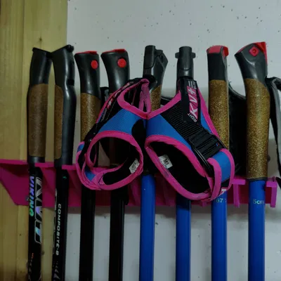 Giá Treo Gậy Trượt Tuyết Băng Đồng (Cross Country Ski Pole Holder)