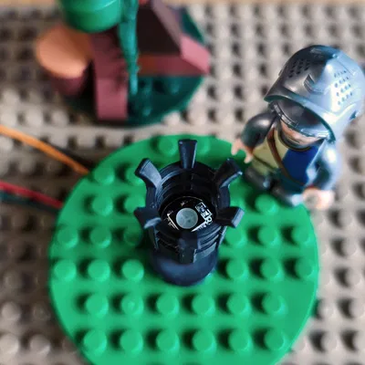 Đuốc đứng cho gạch lắp ráp (Standing Torch for Bricks)