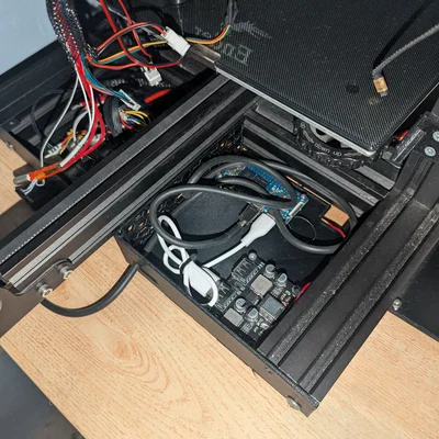 Ốp che điện tử mặt trước Ender 3 (Pi 2W + 2 Port Usb buck converter)