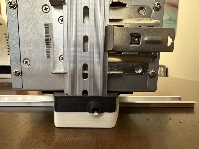Adapter Din Rail Góc Vuông (Din Rail Right Angle Adapter) - Image 2