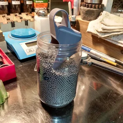 Muỗng xúc shot để nạp pistol caliber shotcaps (SCAD)