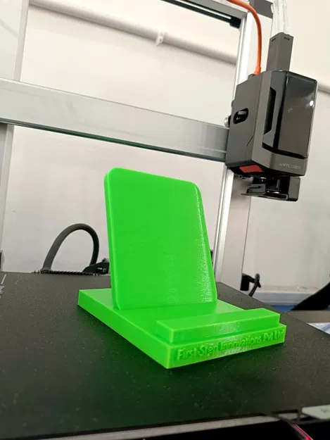 Giá đỡ điện thoại vững chắc cho bàn làm việc & cạnh giường - Image 2