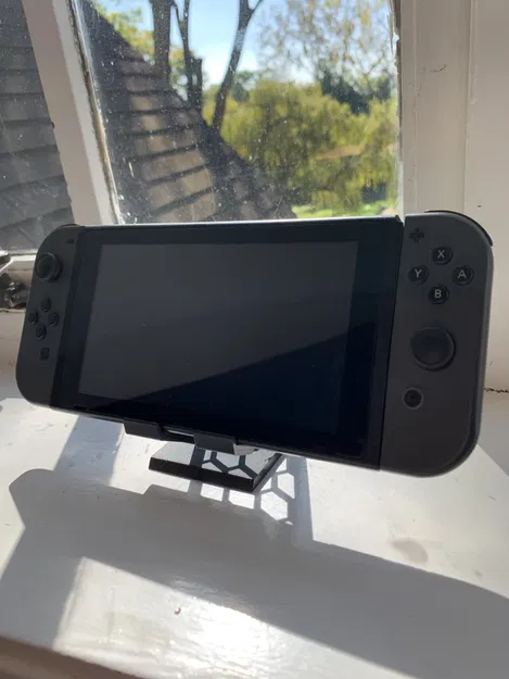 Kệ Đỡ Điện Thoại (Phone Stand) Honeycomb Có Chỗ Sạc - Image 2