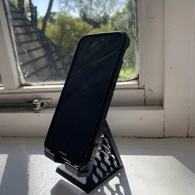 Kệ Đỡ Điện Thoại (Phone Stand) Honeycomb Có Chỗ Sạc