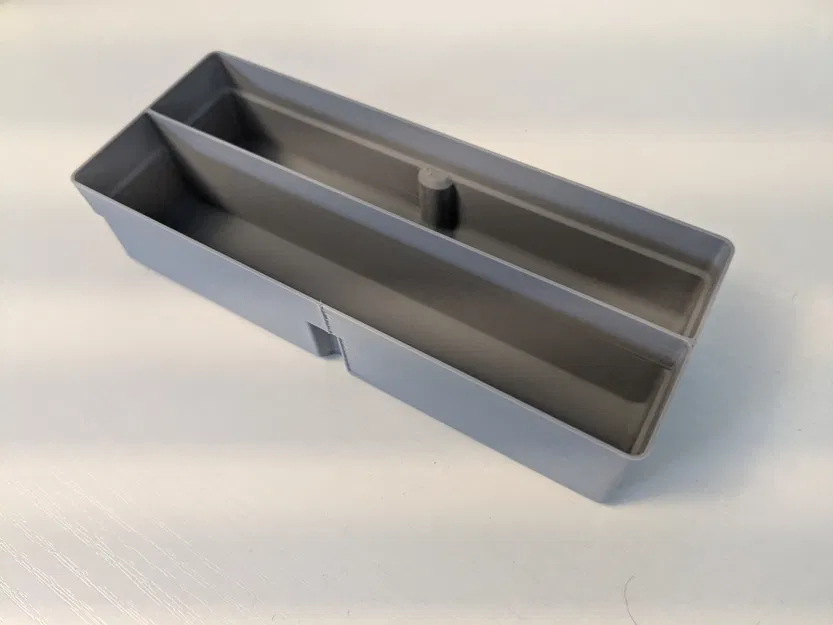 Vách ngăn cho khay Akro-Mils (chia 2 ngăn theo chiều dài) - Image 1