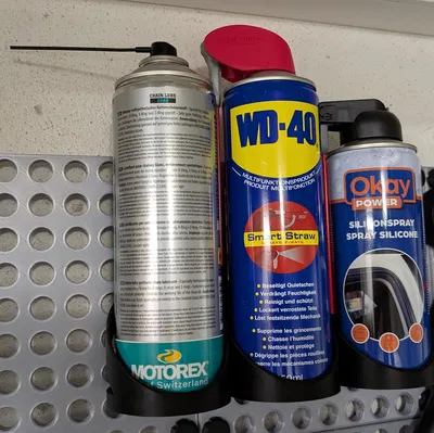 Threaded Board Dosenhalter / Can Holder – Giá treo 3 bình xịt