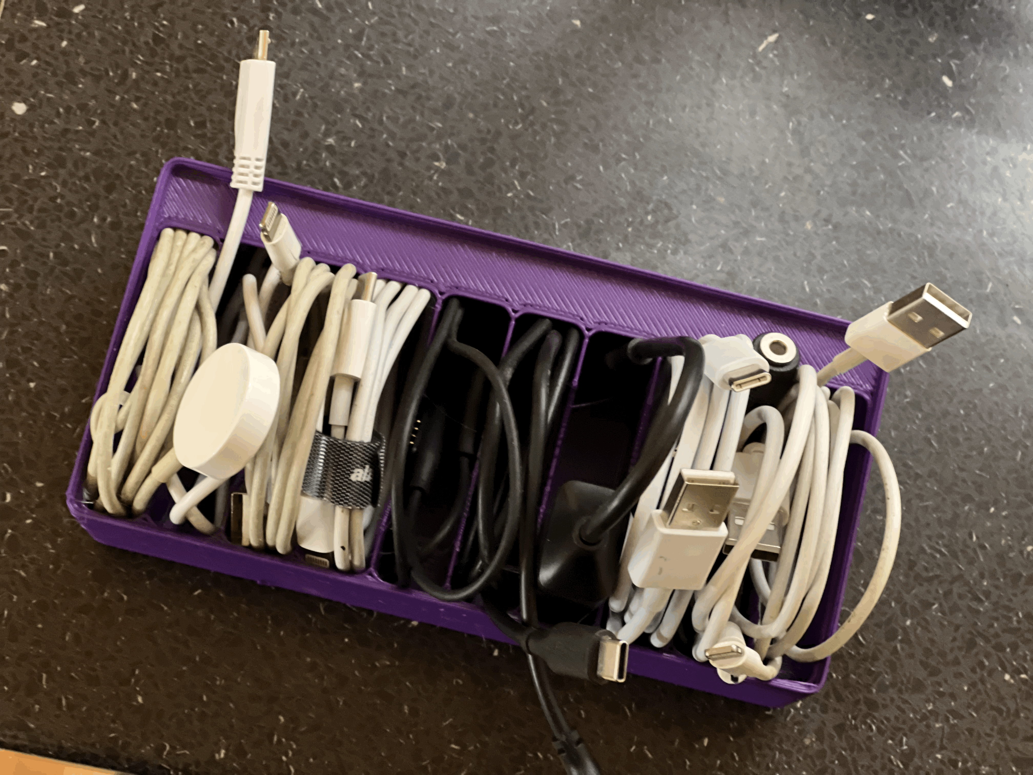 Gridfinity Cable Storage – Khay lưu trữ cáp nhỏ 4x2