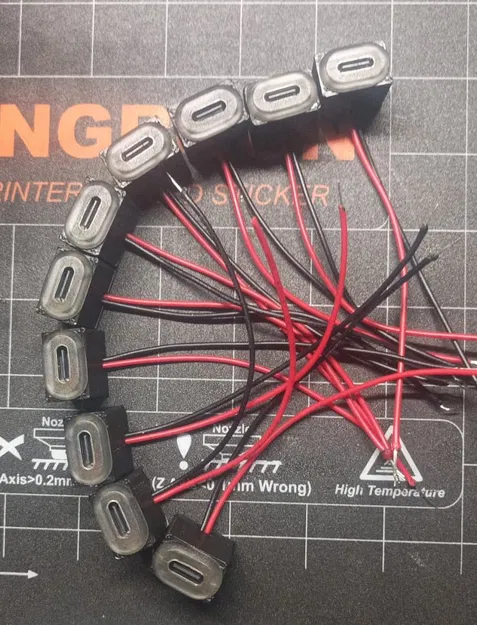 Hộp chứa cổng USB-C - Image 3