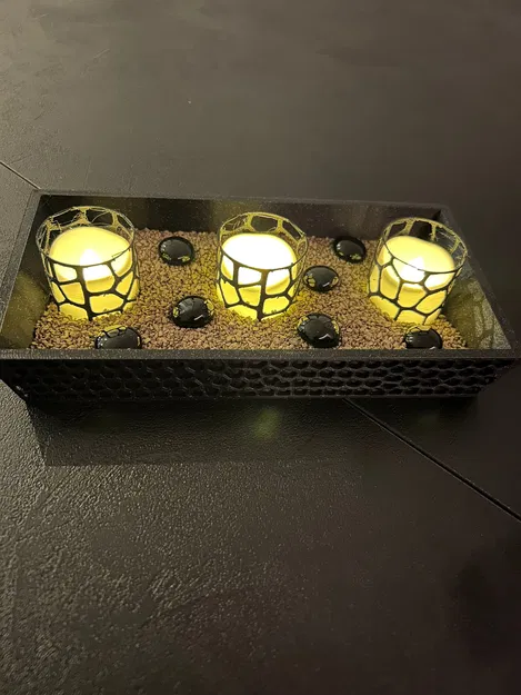 Đế Nến Tea Light Voronoi 3 Ngăn (Triple Voronoi Tea Light Holder) - Image 1