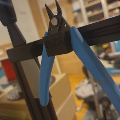 Giá đỡ kìm cắt cho Ender 3