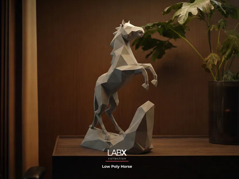 Tượng Ngựa Chồm Low Poly (Low Poly Rearing Horse Sculpture) - Image 1