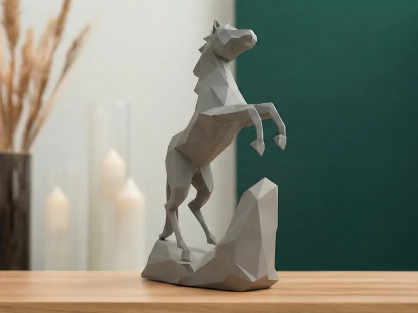 Tượng Ngựa Chồm Low Poly (Low Poly Rearing Horse Sculpture) - Image 3