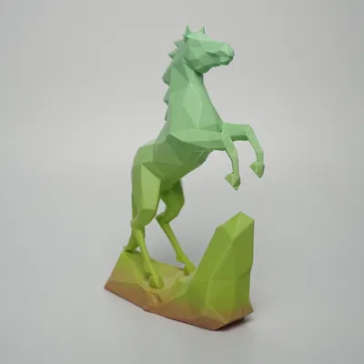 Tượng Ngựa Chồm Low Poly (Low Poly Rearing Horse Sculpture)