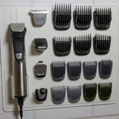 Phụ kiện gắn tường cho Philips Multigroom 7000 OnePlate (kẹp clip-on tiện lấy)