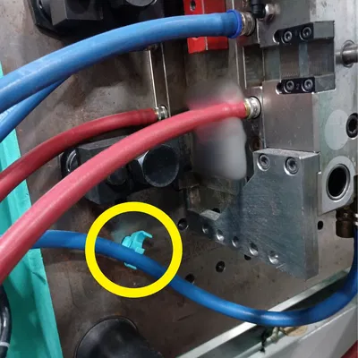 Kẹp/Giữ Ống Nước Platen cho Máy Ép Phun (Injection Molding Platen Hose Clip/Retainer)