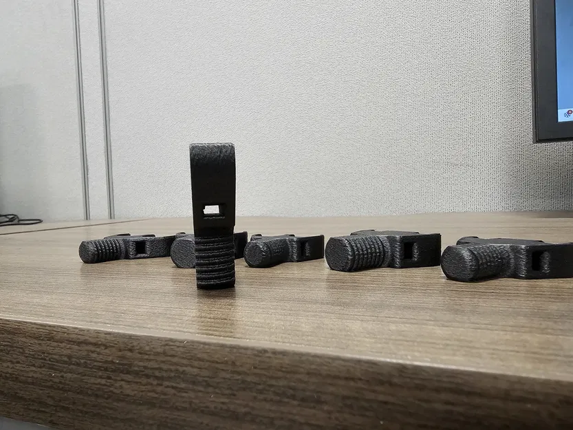 Kẹp/Giữ Ống Cho Platen Máy Ép Phun (Injection Molding Platen Hose Clip/Retainer) - Image 3