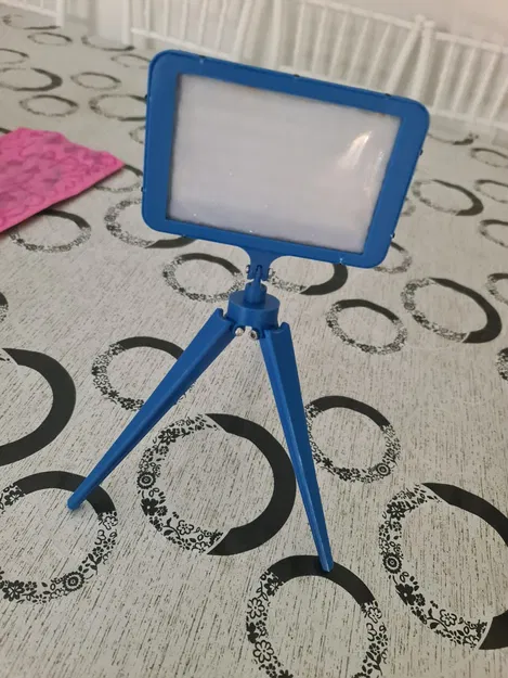 Đèn bàn kèm chân đế (Desk Light With Stand) - Image 1