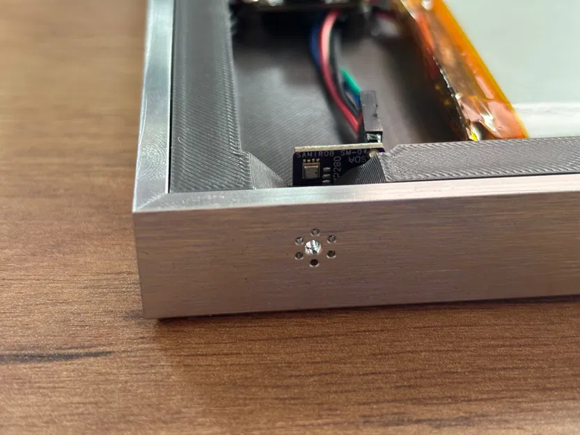 ESP32 E-Paper Weather Display – Khung Inlay & Giá Đỡ Màn Hình - Image 3