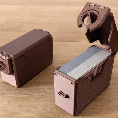 Card vault – Hộp đựng 2 bộ bài print-in-place có khóa vặn