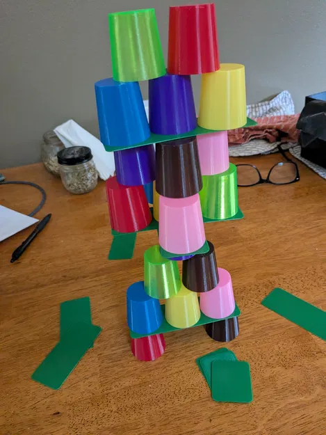 Trò chơi xếp ly giữ thăng bằng kèm khay cất cho bé 4–6 tuổi - Image 4