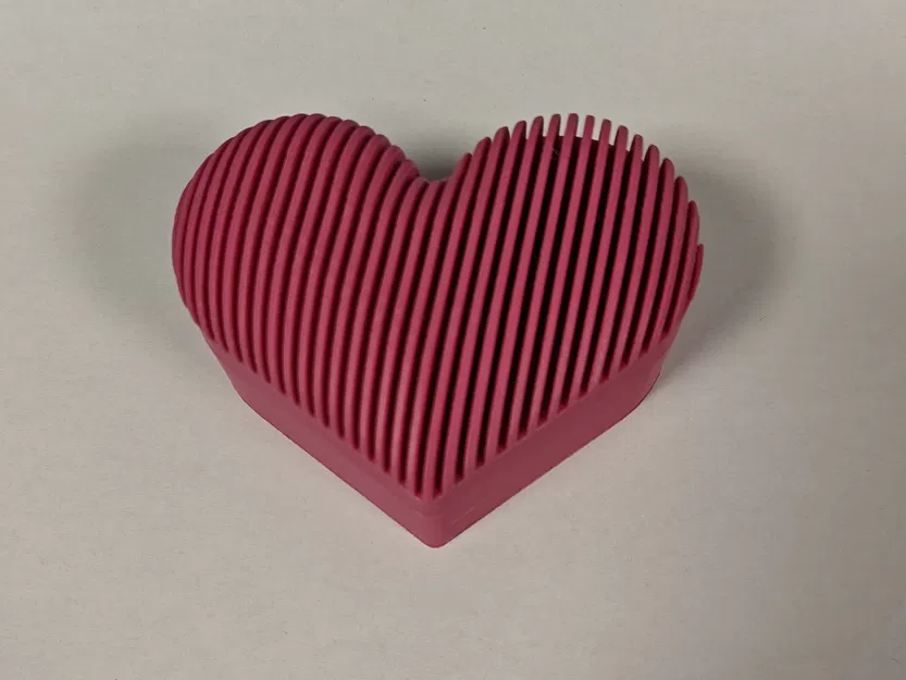 Hộp Quà Trái Tim Gân Sọc | Striped Pattern - Image 3