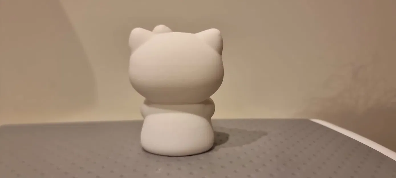 Tượng mô hình Hello Kitty cầm trái tim - Image 5