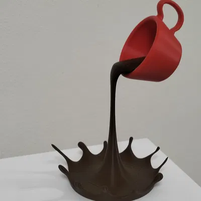 Ly cà phê lơ lửng (Floating coffee cup)