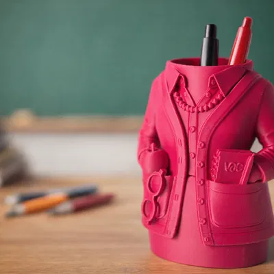 Ống Cắm Bút Thầy Cô Cổ Điển – Phụ Kiện Bàn Làm Việc Phong Cách Old School