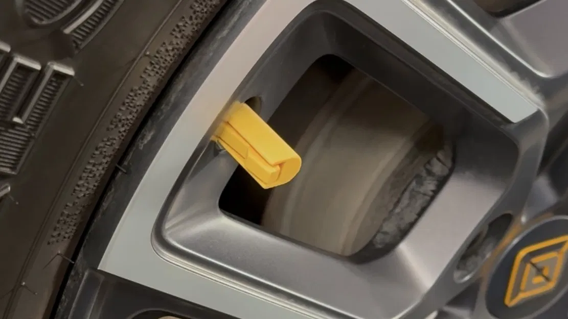 Easy Tire Deflator – Dụng cụ xả hơi lốp kẹp nhanh - Image 3